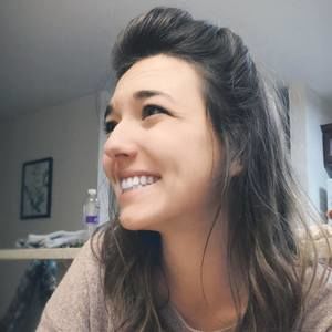 Meet your Posher, Carly